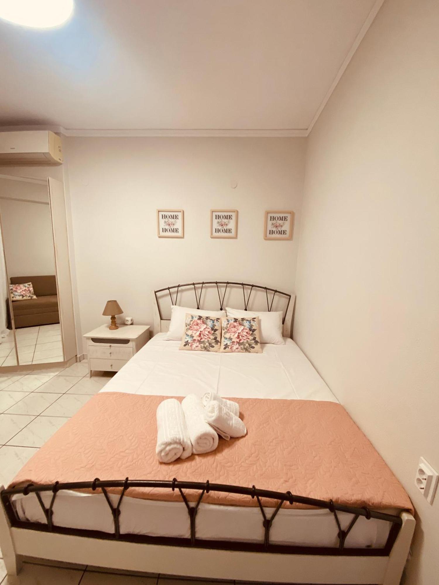 Peramore Apartment Néa Péramos Eksteriør billede