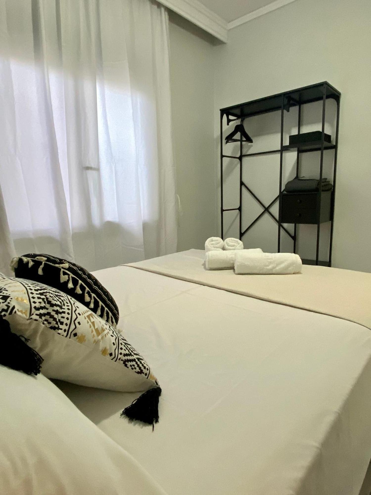 Peramore Apartment Néa Péramos Eksteriør billede