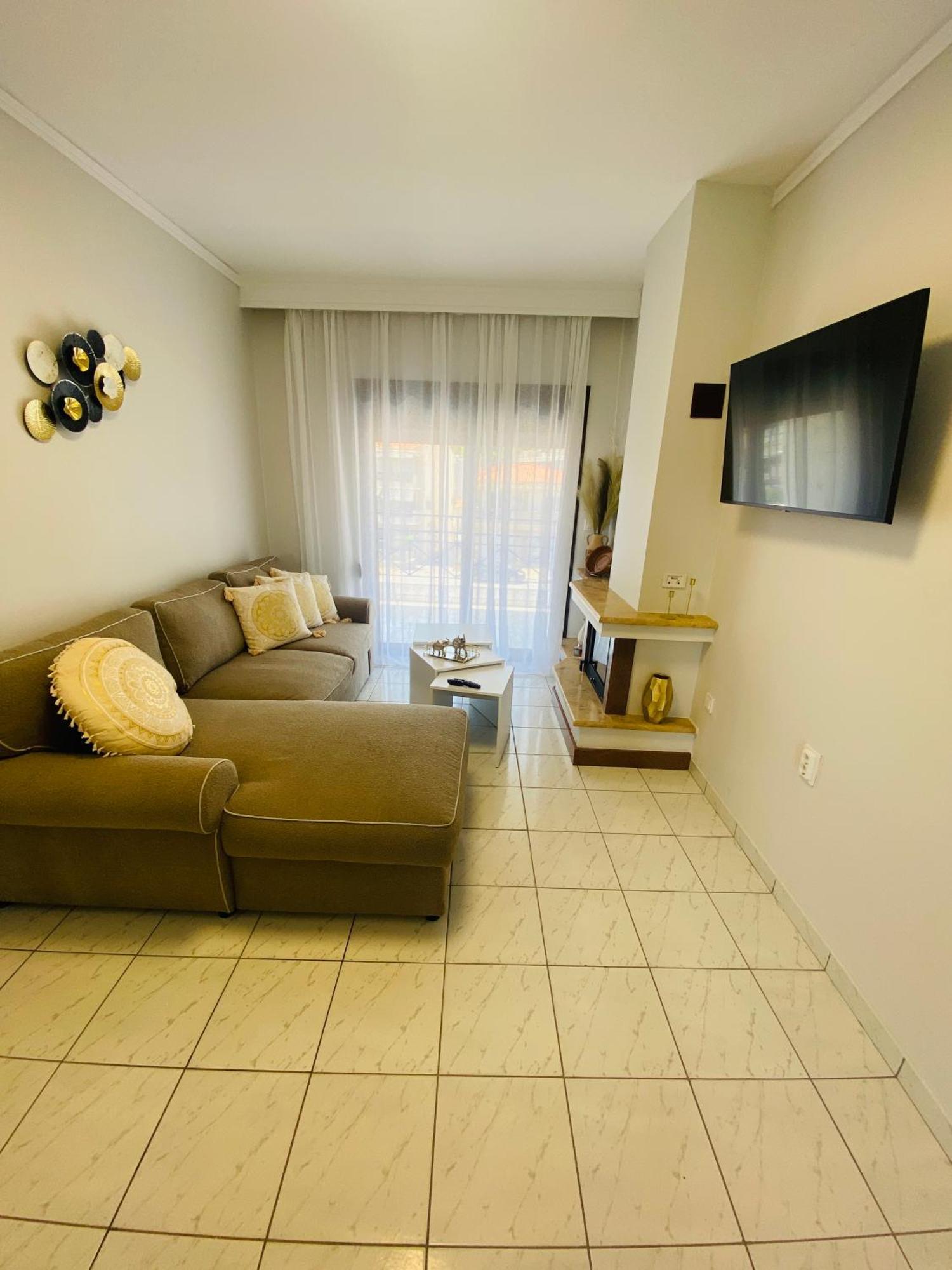 Peramore Apartment Néa Péramos Eksteriør billede
